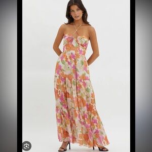Selfie Leslie Main Attraction Floral Maxi Dress Halter Neck